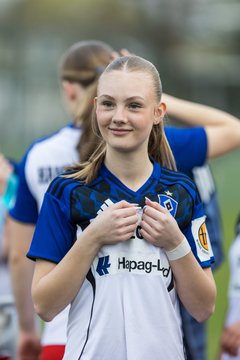 Bild 186 - wBJ Hamburger SV - Eimsbuettler TV : Ergebnis: 4:0